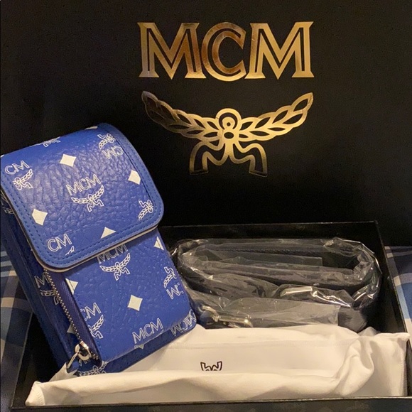 MCM phone bag - Picture 1 of 1